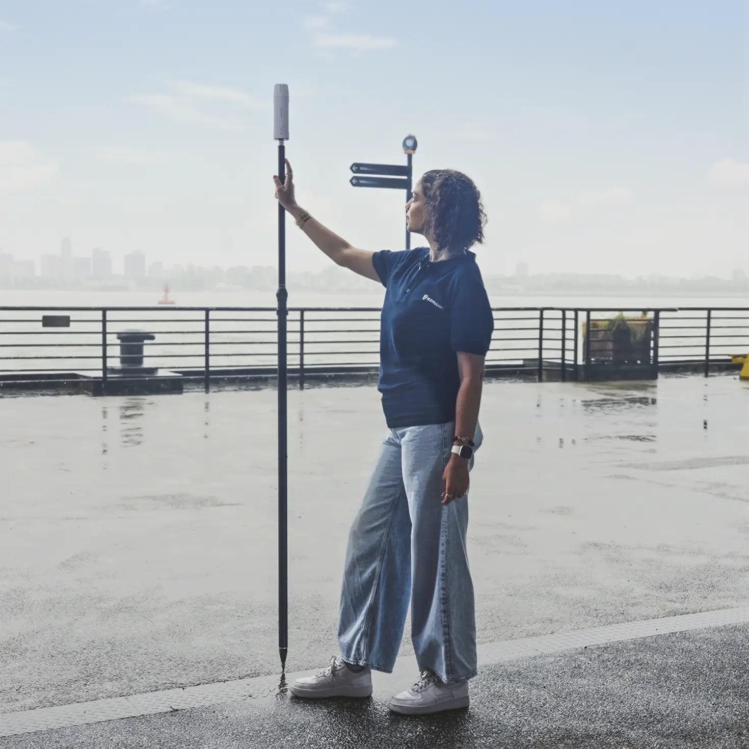 FJD Trion V4e montado en poste para replanteo y toma de puntos GNSS