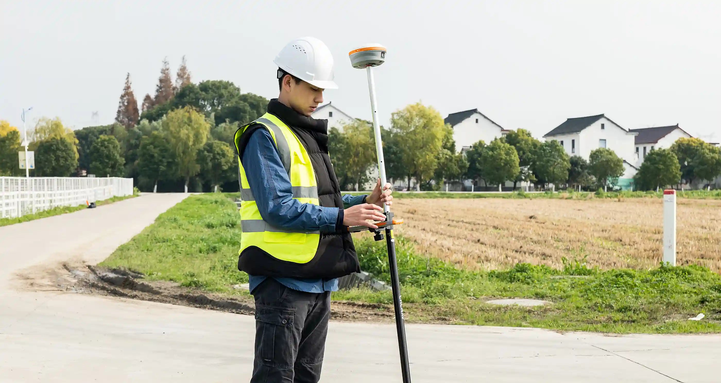 GPS de topografía GNSS RTK para medir terrenos y replanteos en obra