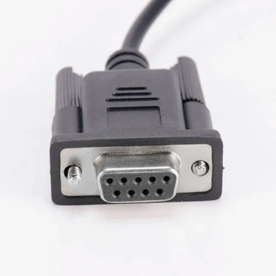 Detalle del conector RS232 del cable FC-24 COM, ideal para volcado de datos