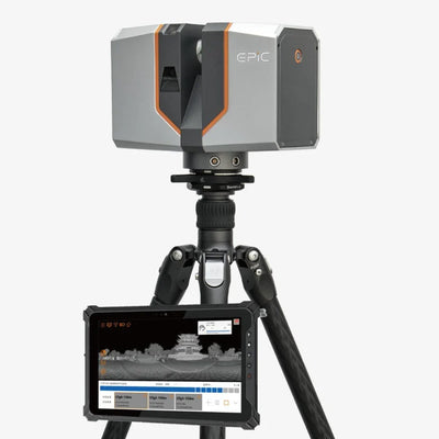 EPiC AXIM T150 montado en trípode de fibra de carbono con la tableta de control
